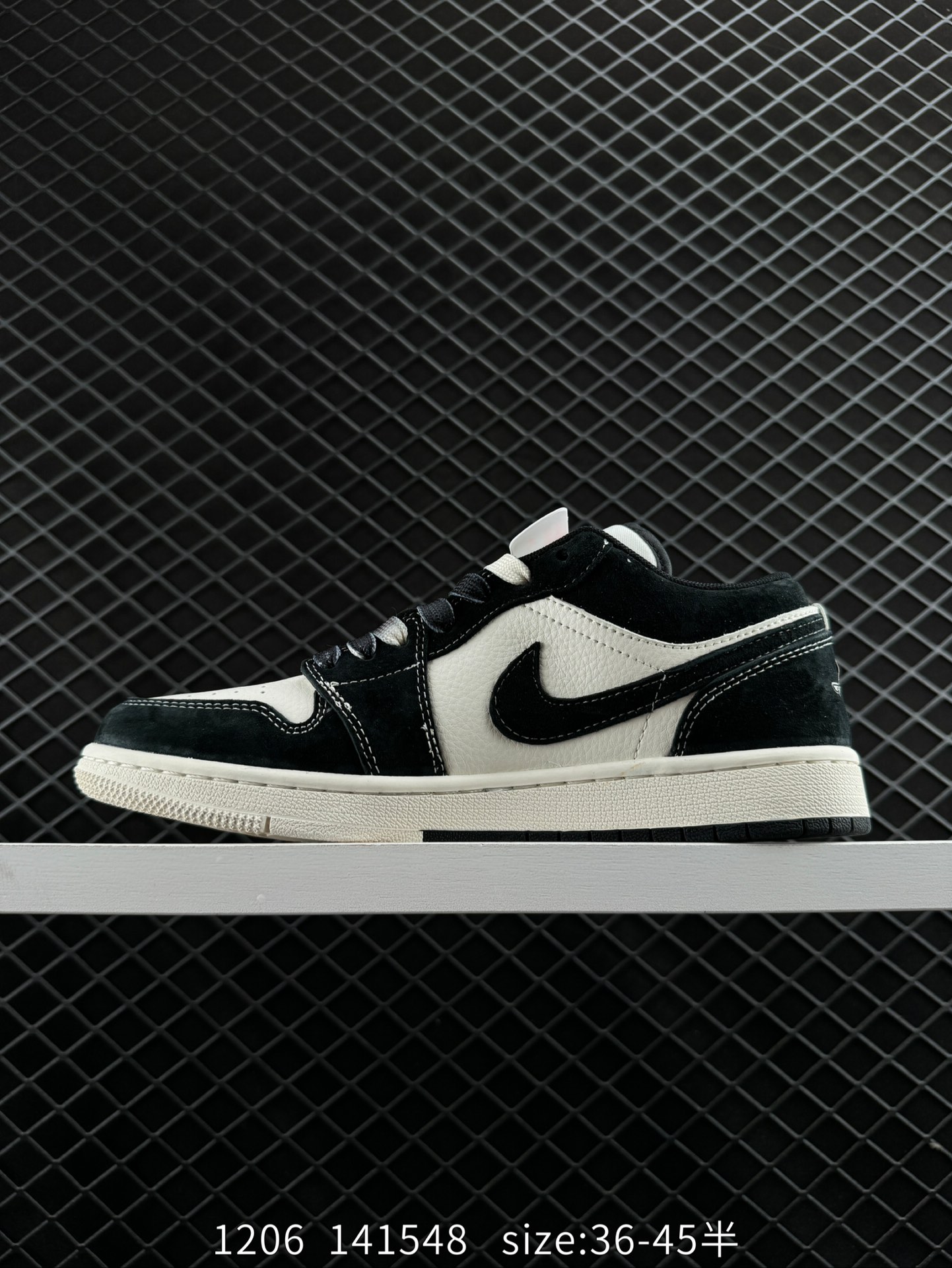 Air Jordan 1 Retro Low x Stussy